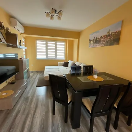 Apartment Nataly Homes *